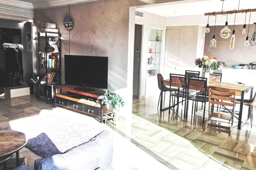 Appartement Nice Centre Vue Mer Avec Piscine Pour Famille, Couple D'Amis Pas De Groupes De Jeunes Autorises Zewnętrze zdjęcie